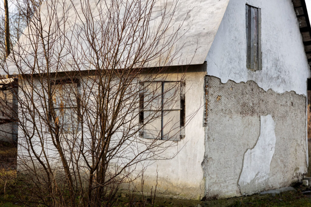 maison ancienne illustrant une construction illégale de plus de 40 ans et la question de la prescription